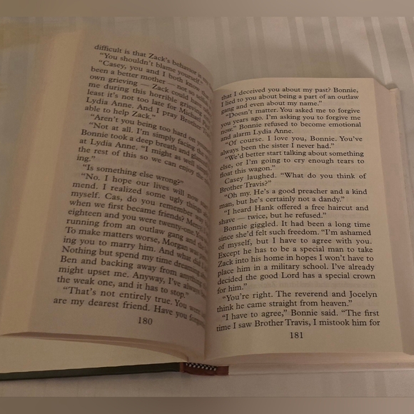 Lightning and Lace (Texas Legacy Series #3) by DiAnn Mills Large Print HC Book - Picture 4 of 5